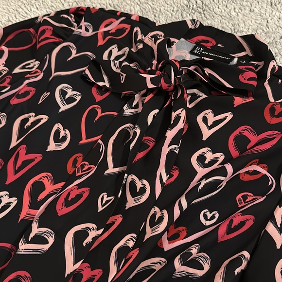 New York and Company Tie neck valentine heart blouse - Picture 2 of 4